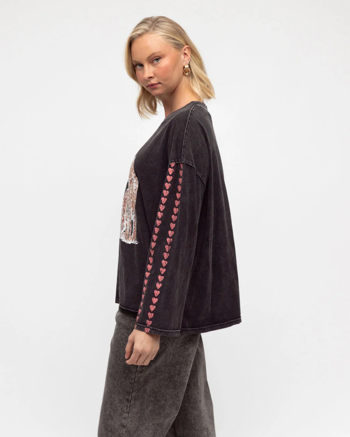Paper Heart Flirting With Fortune Long Sleeved Vintage T-Shirt - Washed Black - Image 3